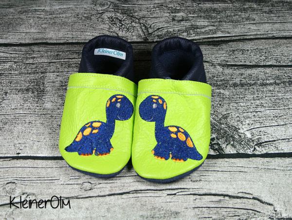 Krabbelpuschen - Lederpuschen mit Dinosaurier - individualisierbar